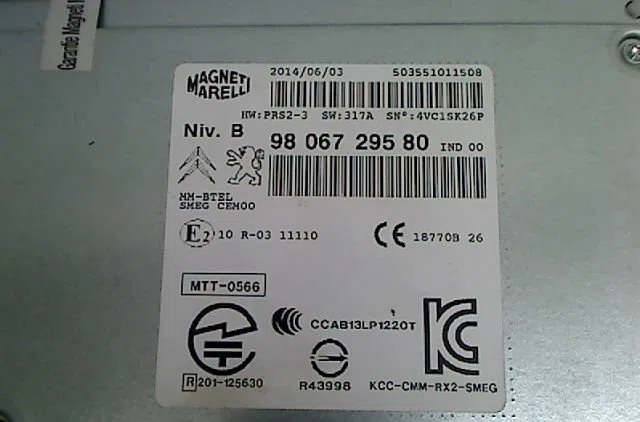 Autoradio Peugeot 208 I (CA_, CC_) 1.2 vti 82 (2012) occasion