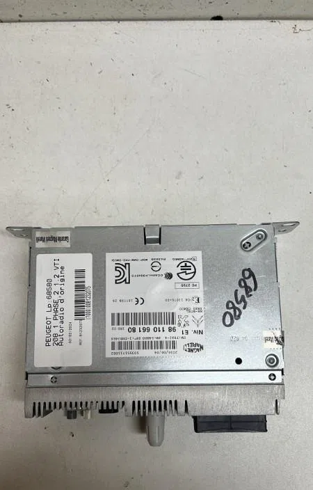 Autoradio Peugeot 208 I (CA_, CC_) 1.2 vti 82 (2012) occasion