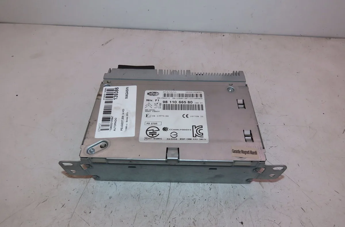 Autoradio Peugeot 208 I (CA_, CC_) 1.4 hdi (2012) 3 portes occasion