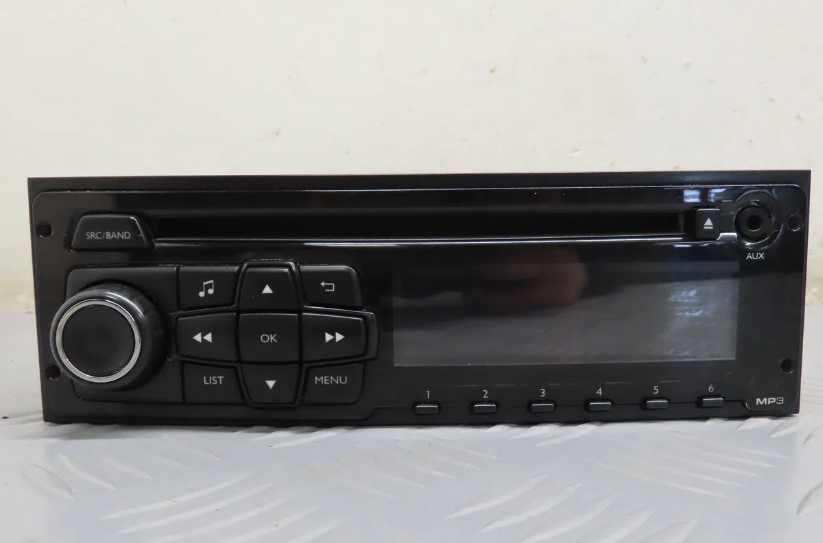 Autoradio Peugeot 208 I (CA_, CC_) 1.6 hdi - bluehdi 75 (2013) 5 portes occasion