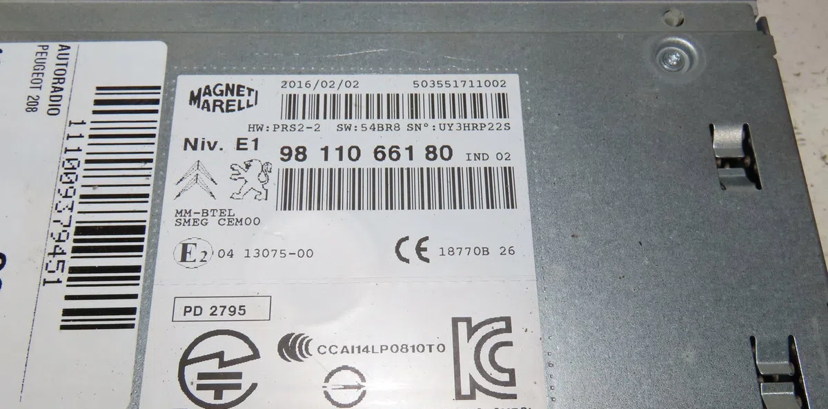 Autoradio Peugeot 208 I (CA_, CC_) 1.6 hdi - bluehdi 75 (2013) 5 portes occasion