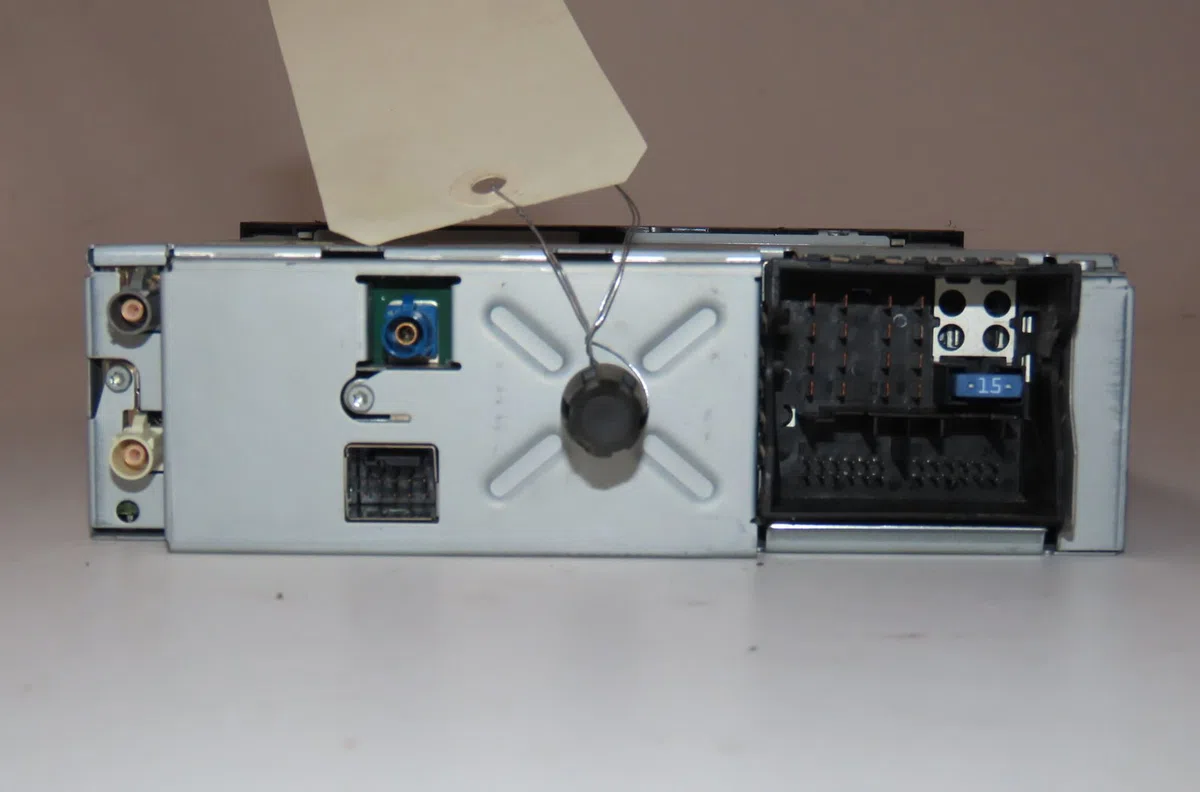 Autoradio Peugeot 3008 Monospace (0U_) 2.0 hdi 150 - bluehdi 150 (2009-2016) 5 portes occasion