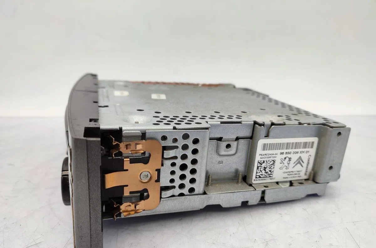 Autoradio PEUGEOT 308 1 SW PHASE 1 BREAK occasion