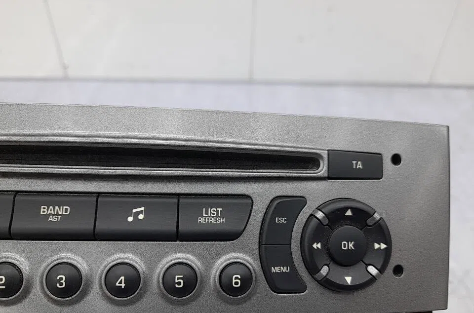 Autoradio PEUGEOT 308 1 SW PHASE 2 BREAK occasion