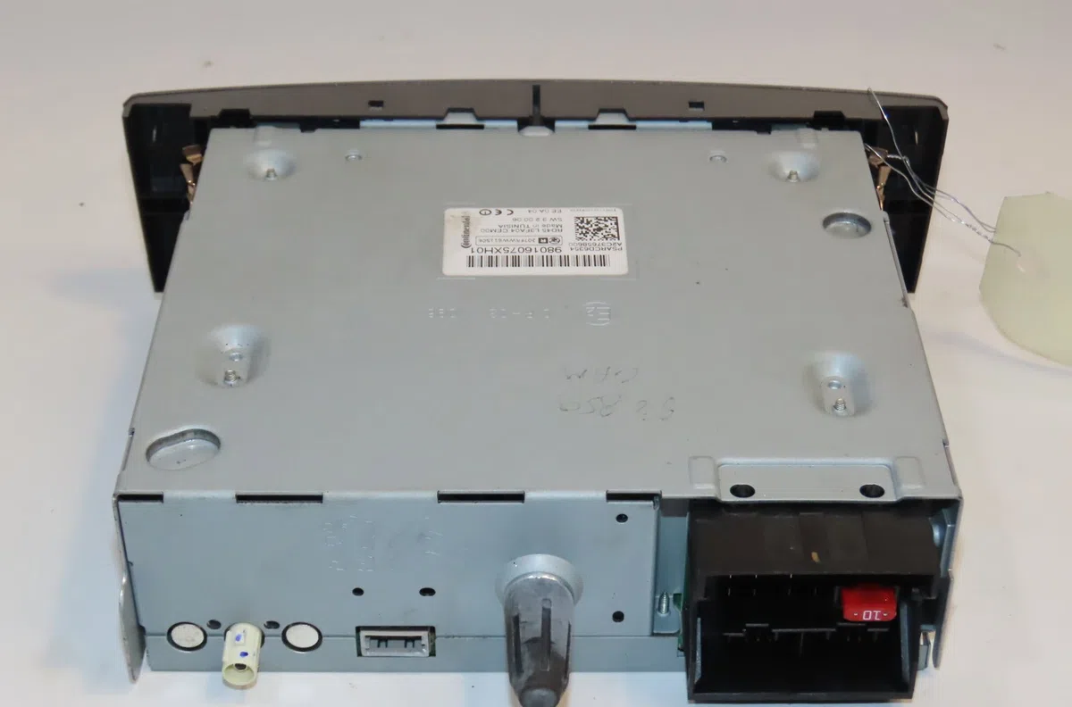 Autoradio Peugeot 308 SW I (4E_, 4H_) 1.6 hdi (2009-2014) occasion