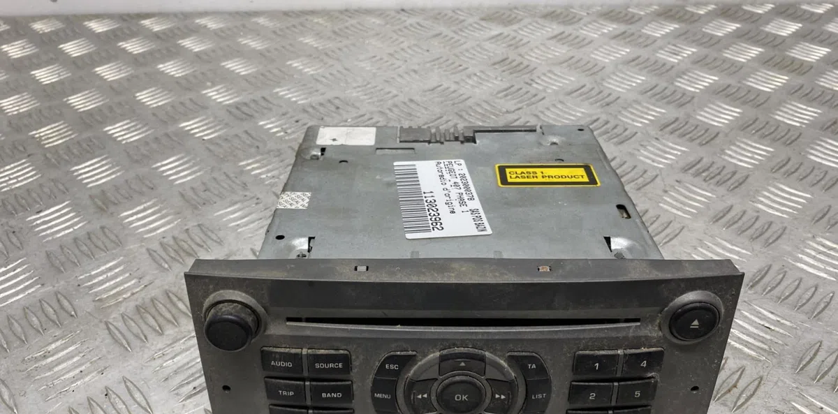 Autoradio PEUGEOT 407 PHASE 1 BREAK occasion