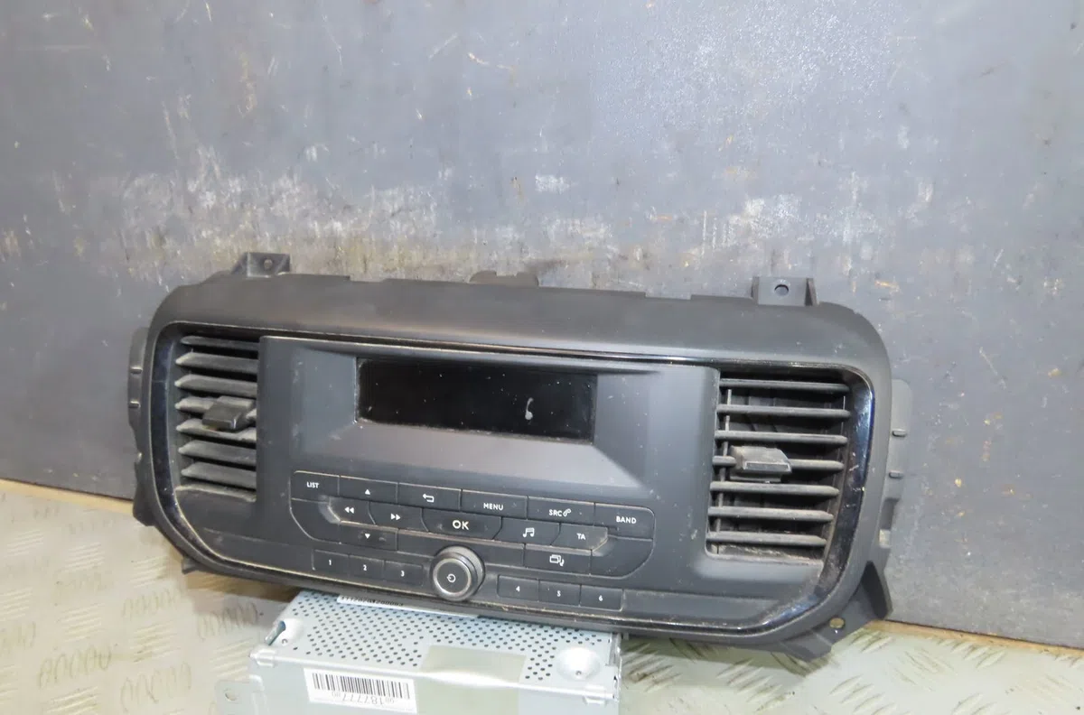 Autoradio Peugeot EXPERT Camionnette (V_) 2.0 bluehdi 120 (2016) occasion
