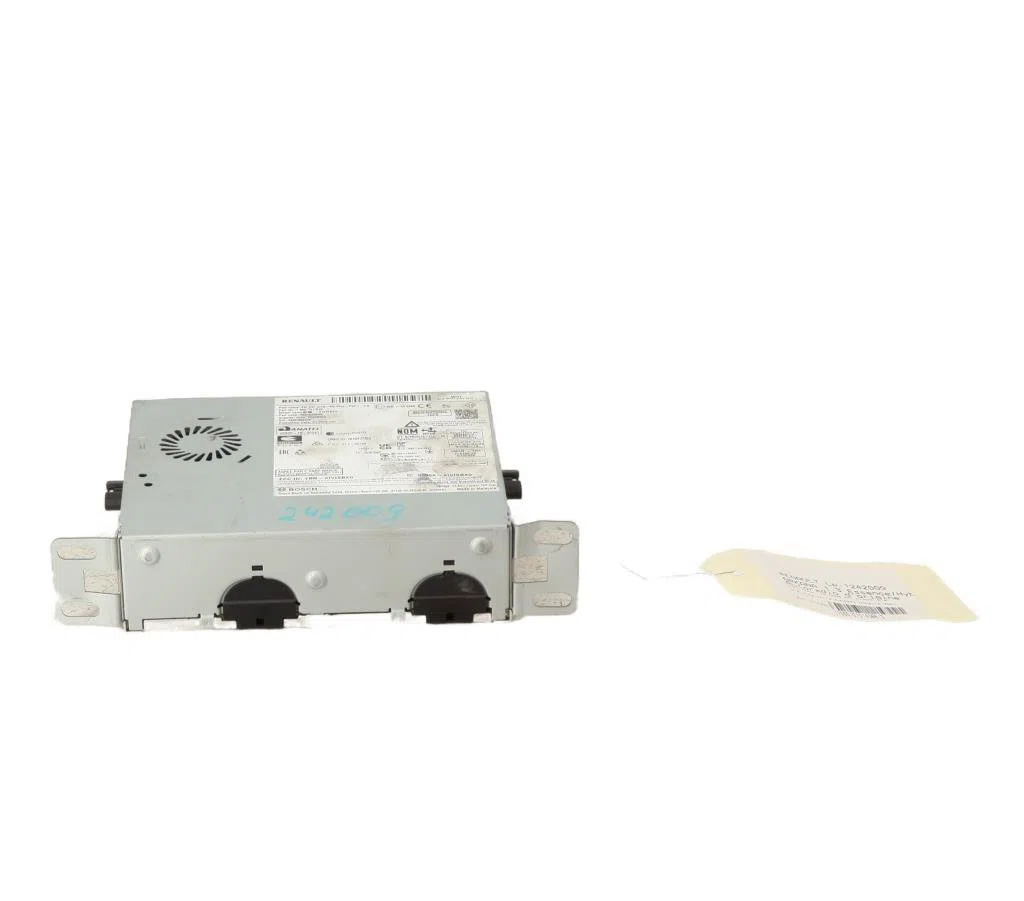 Autoradio Renault ARKANA I (LCM_, LDN_) 1.3 tce 140 (ldn0) (2020) 5 portes occasion