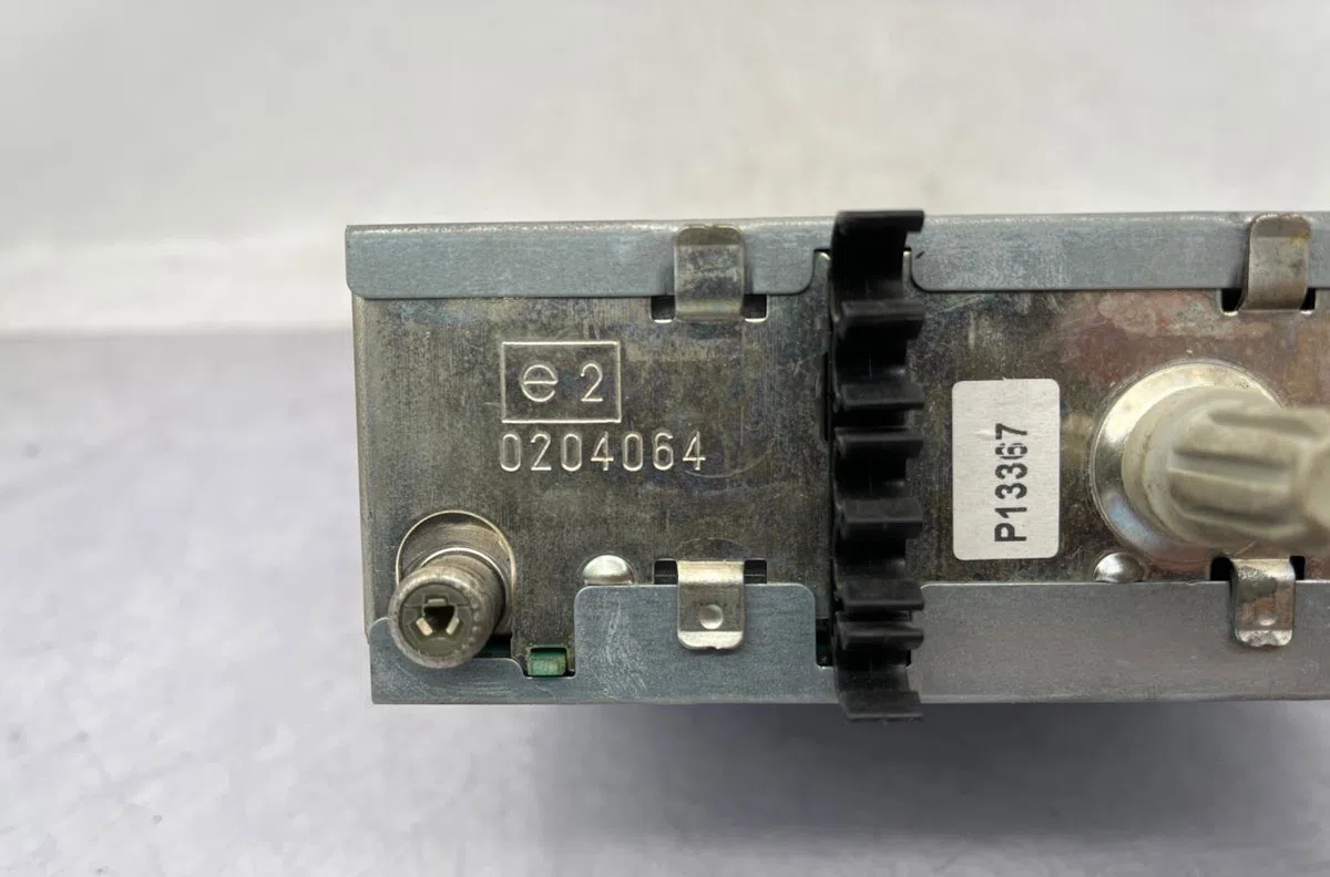 Autoradio RENAULT CLIO 3 PHASE 1 BREAK occasion