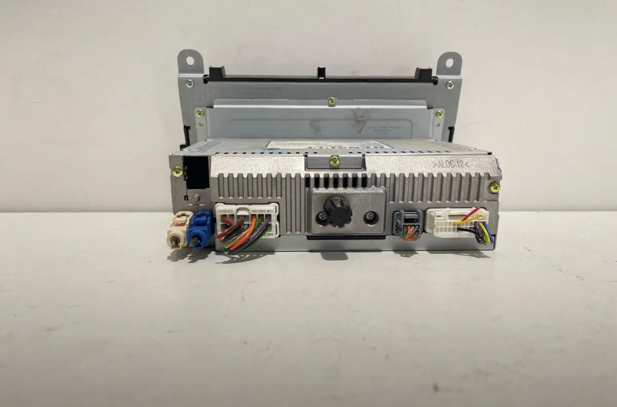 Autoradio RENAULT CLIO 4 PHASE 1 BREAK occasion