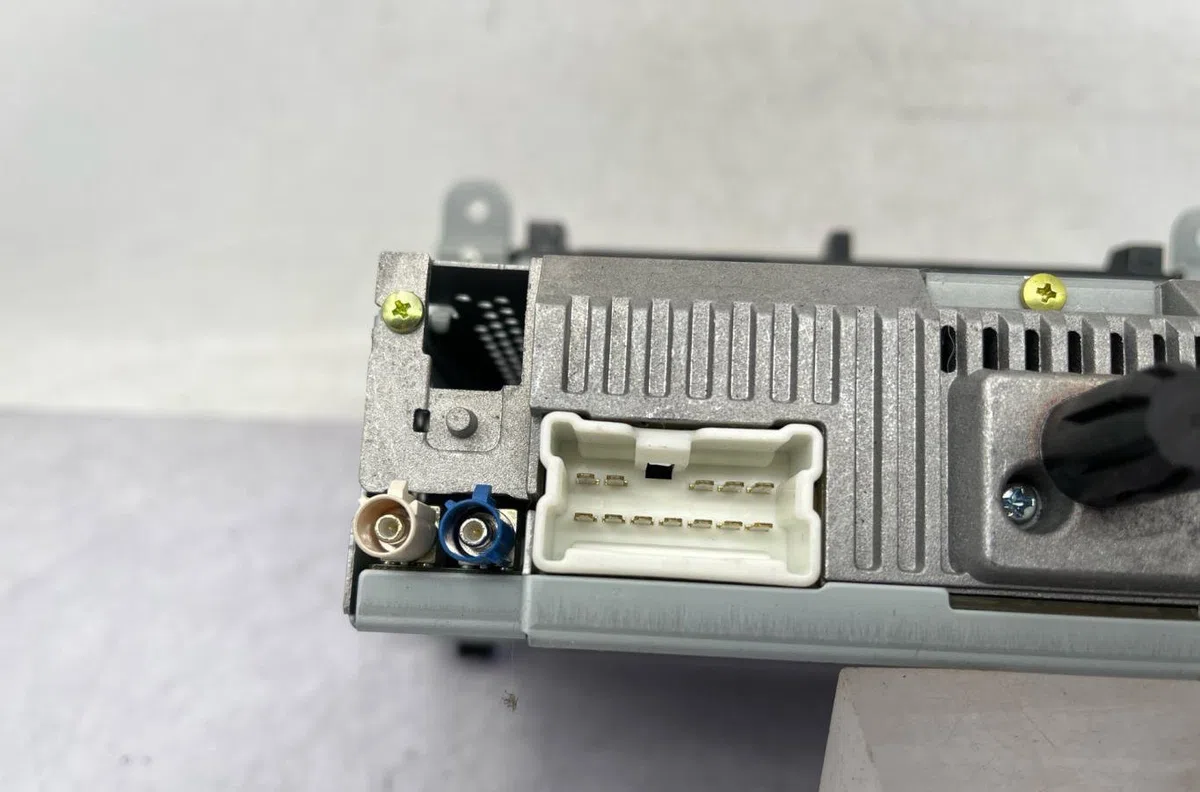 Autoradio RENAULT CLIO 4 PHASE 1 occasion