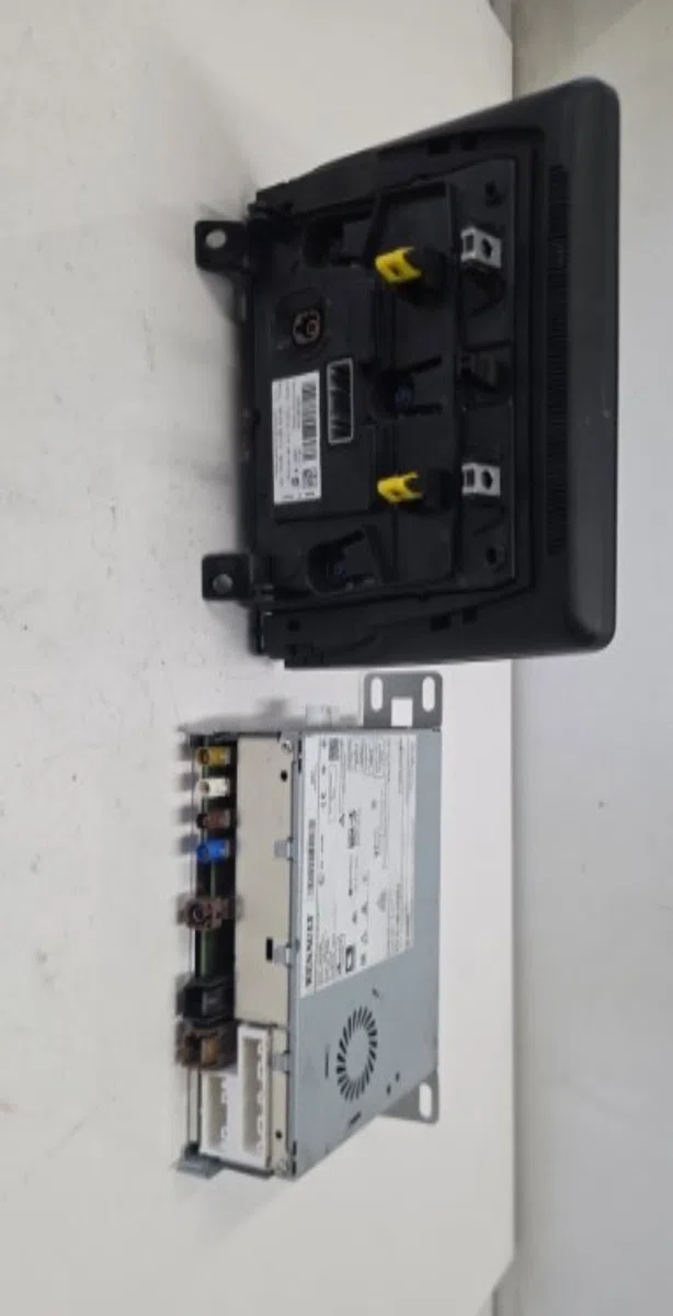 Autoradio RENAULT CLIO 5 PHASE 1 occasion