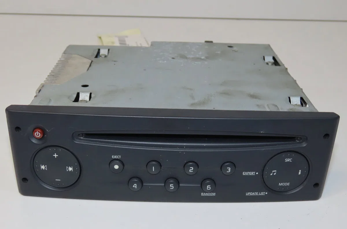 Autoradio Renault CLIO II (BB_, CB_) 1.2 16v (bb05, bb0w, bb11, bb27, bb2t, bb2u, bb2v, cb05,... (2001-2016) 3 portes oc