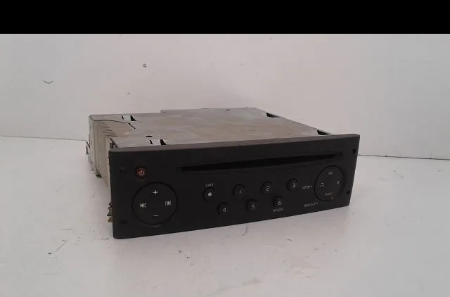 Autoradio Renault CLIO II (BB_, CB_) 1.2 (bb0a, bb0f, bb10, bb1k, bb28, bb2d, bb2h, cb0a,... (1998-2010) 5 portes occasi