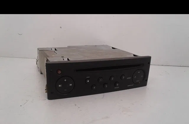 Autoradio Renault CLIO II (BB_, CB_) 1.2 (bb0a, bb0f, bb10, bb1k, bb28, bb2d, bb2h, cb0a,... (1998-2010) 5 portes occasi