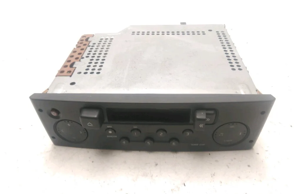Autoradio Renault CLIO II (BB_, CB_) 1.5 dci (b-cb07) (2001-2009) 3 portes occasion
