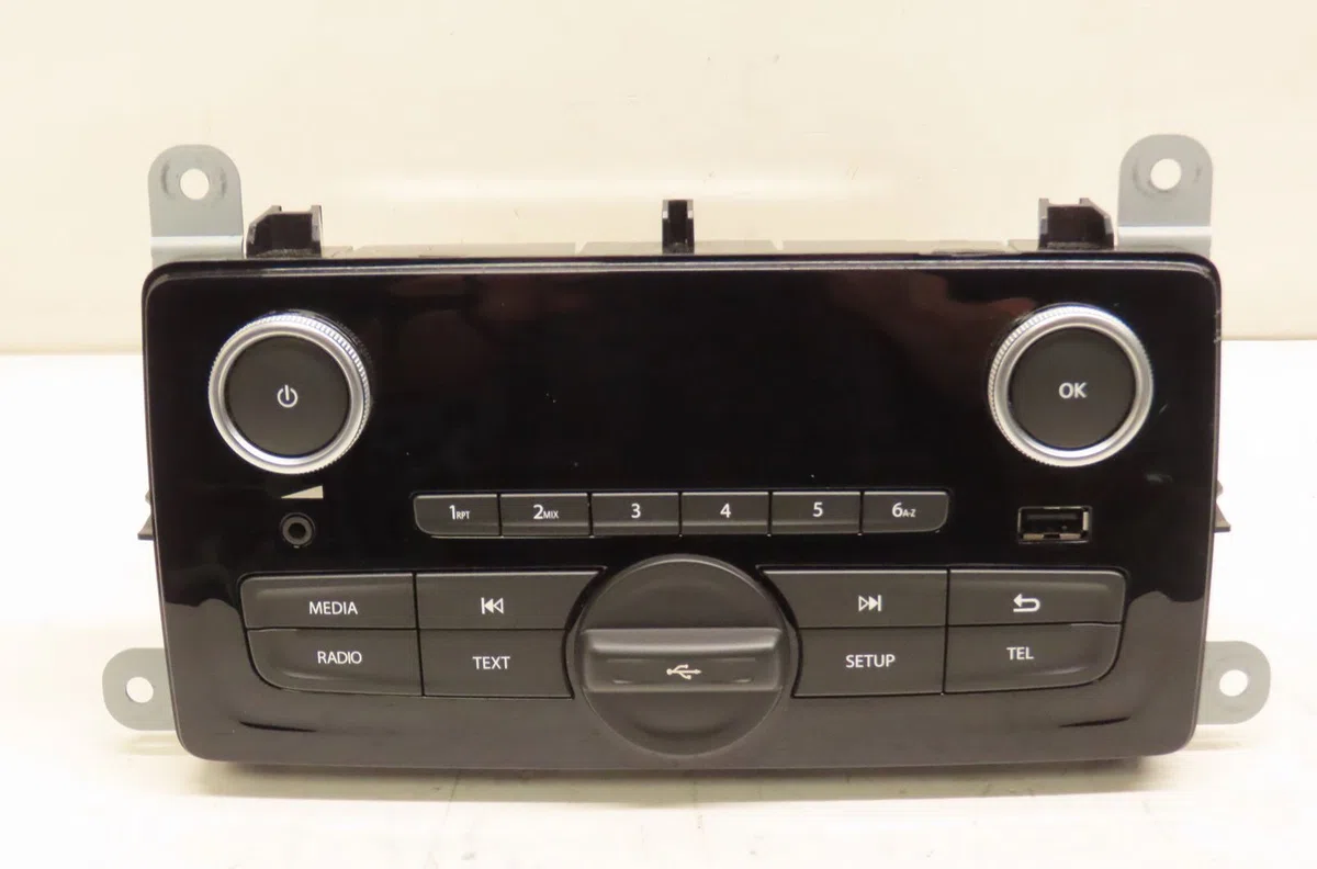 Autoradio Renault CLIO IV (BH_) 0.9 tce 90 (2012) 5 portes occasion