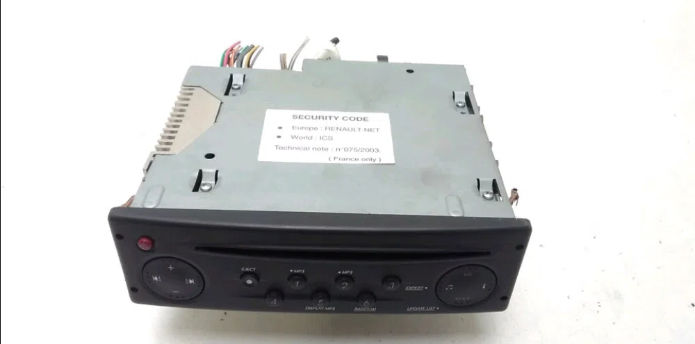 Autoradio Renault ESPACE IV (JK0-1_) 2.0 dci (jk01, jk02, jk1j, jk1k, jk1h) (2006) occasion