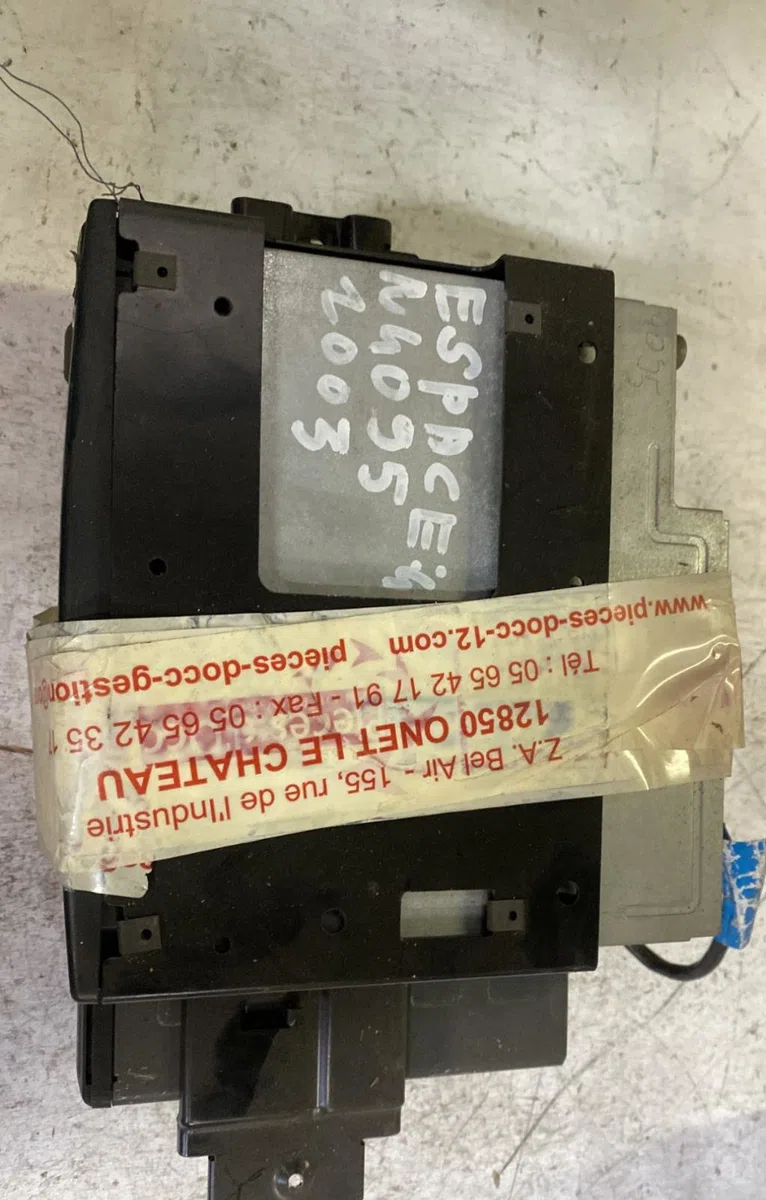 Autoradio Renault ESPACE IV (JK0-1_) 2.2 dci (jk0h) (2002-2006) occasion