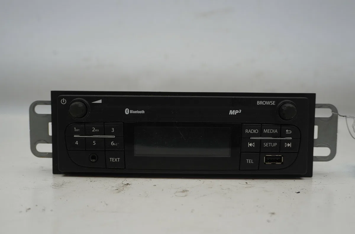 Autoradio Renault EXPRESS Camionnette-Monospace 1.5 blue dci 95 (f6ab) (2021) occasion