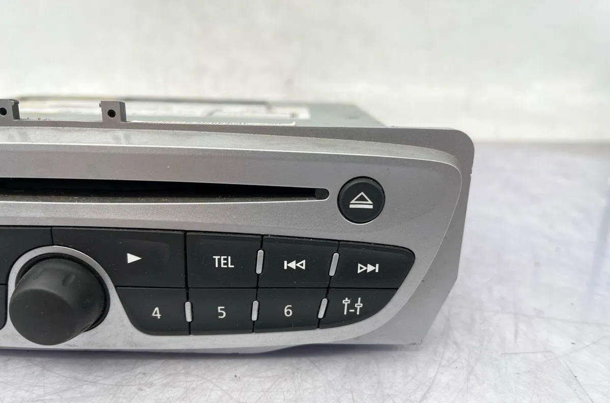 Autoradio RENAULT GRAND SCENIC 3 PHASE 1 occasion