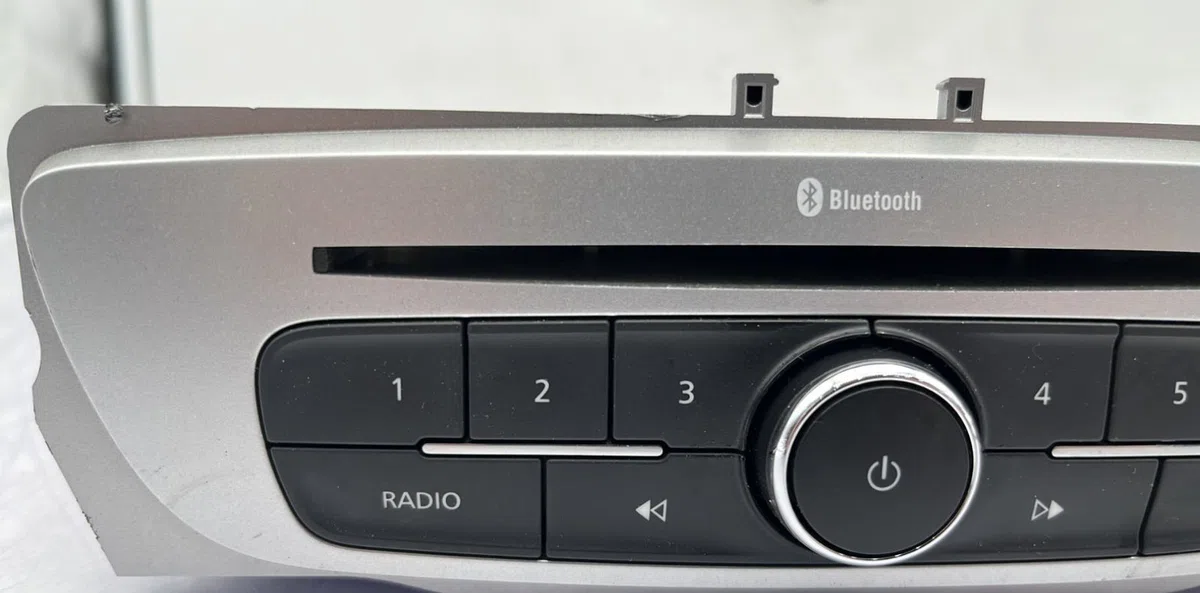 Autoradio RENAULT GRAND SCENIC 3 PHASE 3 occasion