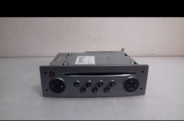 Autoradio Renault GRAND SCÉNIC II (JM0-1_) 2.0 dci (jm1k) (2005-2008) occasion