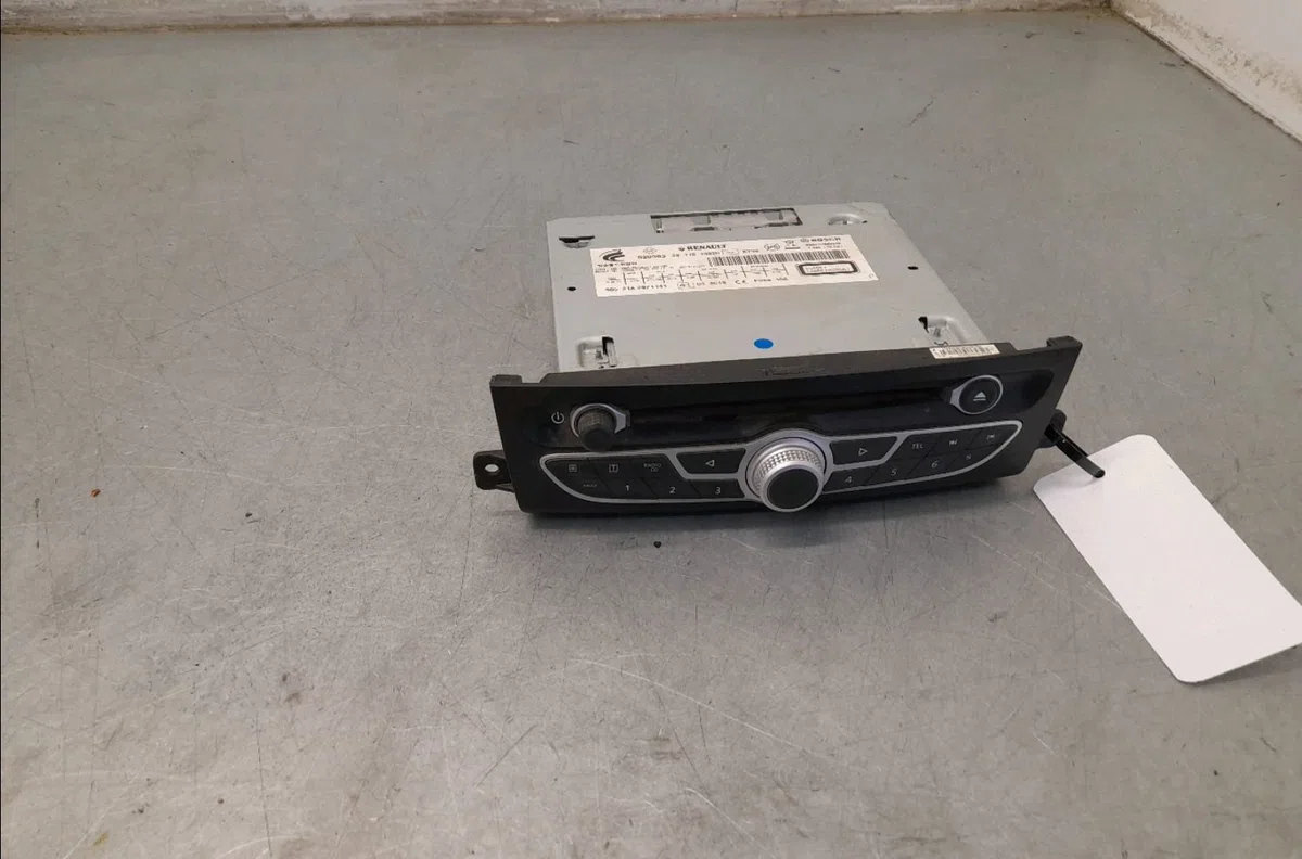 Autoradio Renault KOLEOS I (HY_) 2.0 dci 4x4 (hy0k) (2008) occasion