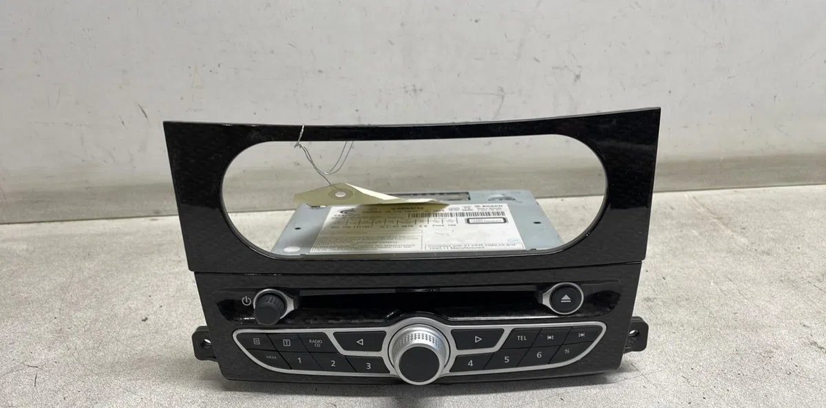 Autoradio Renault KOLEOS I (HY_) 2.0 dci (hy0k) (2008) occasion