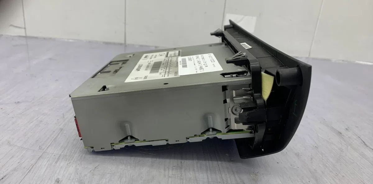 Autoradio RENAULT LAGUNA 3 PHASE 1 occasion