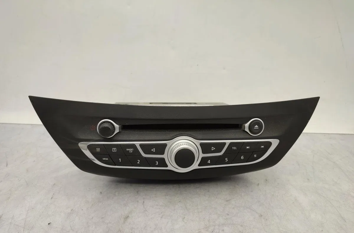 Autoradio RENAULT LAGUNA 3 PHASE 2 occasion