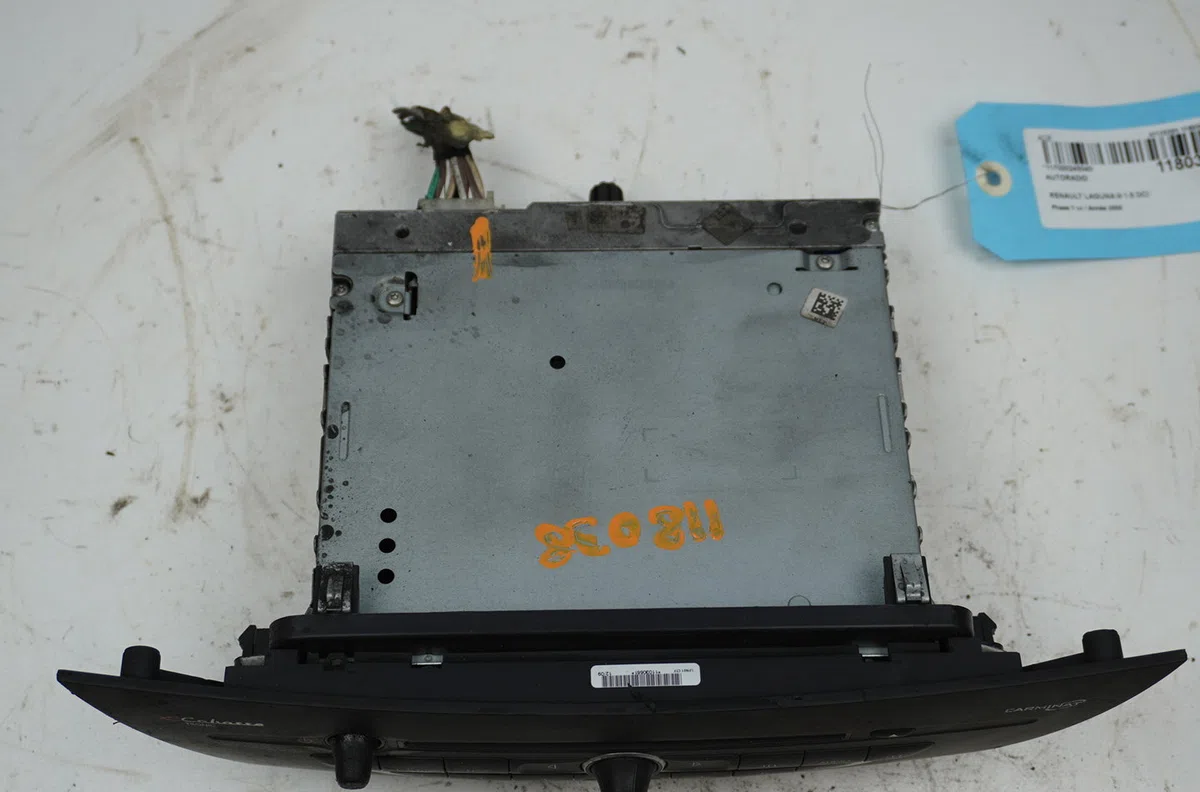 Autoradio Renault LAGUNA III (BT0-1) 1.5 dci (bt00, bt0a, bt0t, bt1j) (2007-2015) 5 portes occasion
