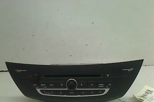 Autoradio Renault LAGUNA III (BT0-1) 2.0 dci (bt07, bt0j, bt14, bt1a, bt1s) (2007-2015) 5 portes occasion