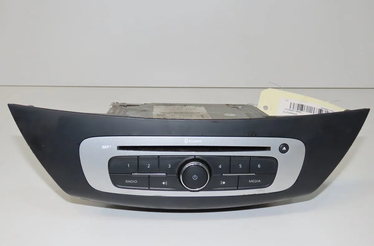 Autoradio Renault LAGUNA III Grandtour (KT0-1) 1.5 dci (kt0a, kt0r, kt02) (2007-2015) occasion