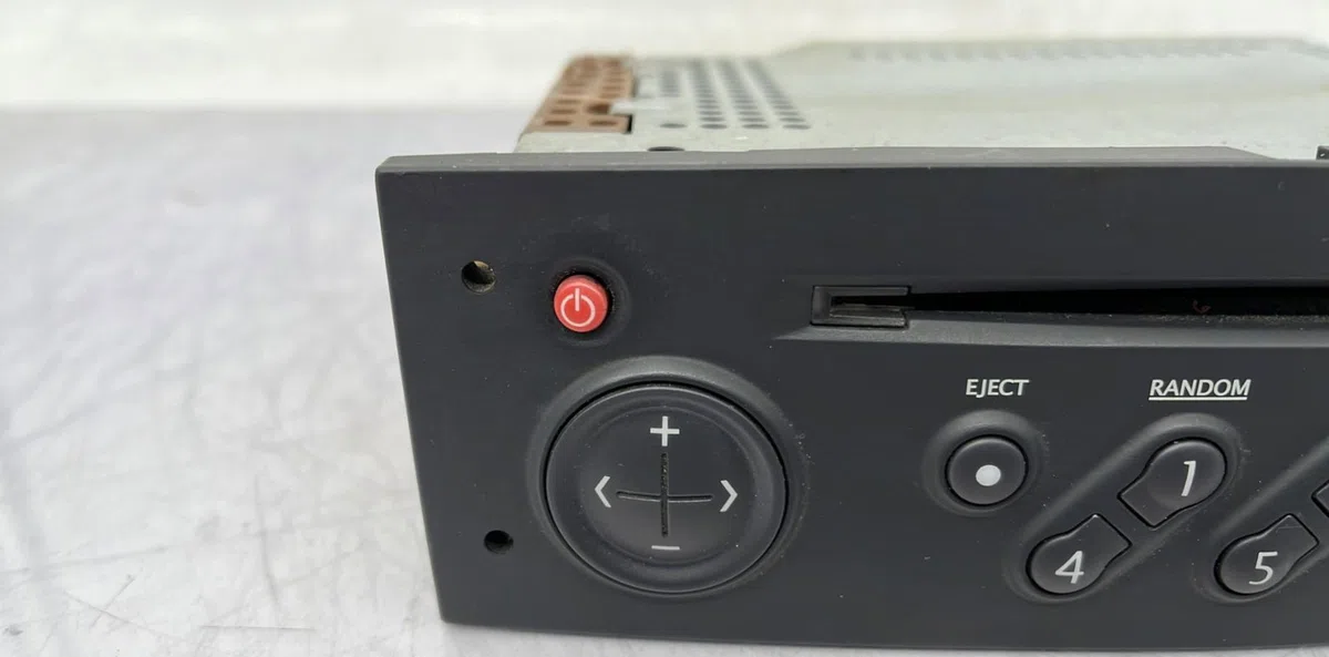 Autoradio RENAULT MEGANE 2 PHASE 1 BREAK occasion