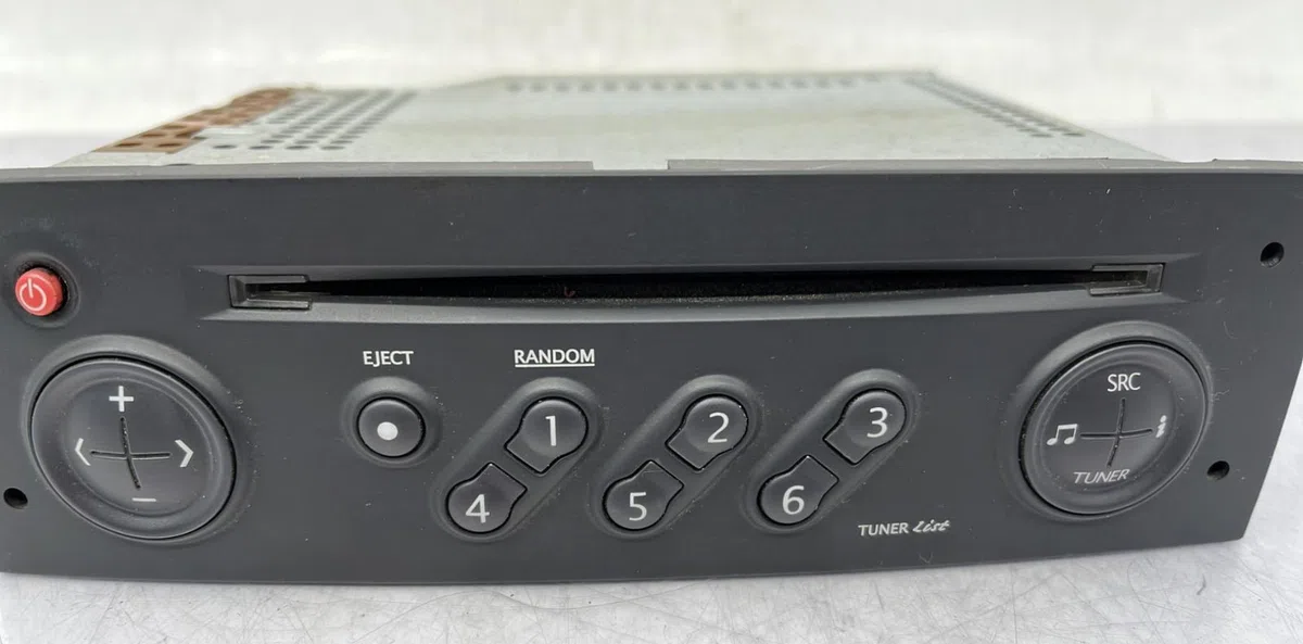 Autoradio RENAULT MEGANE 2 PHASE 1 BREAK occasion