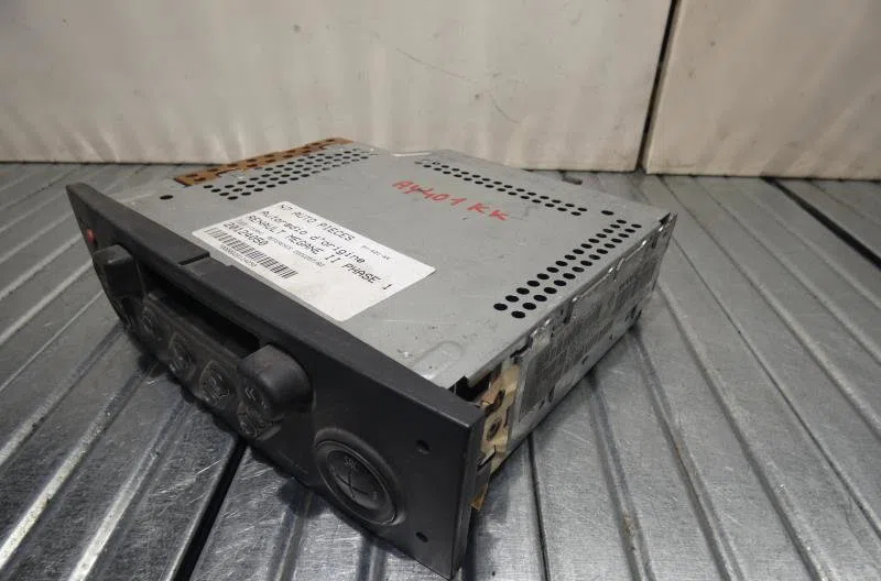 Autoradio RENAULT MEGANE 2 PHASE 1 occasion