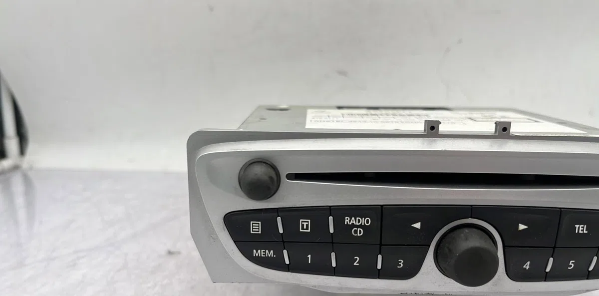 Autoradio RENAULT MEGANE 3 PHASE 1 COUPE occasion