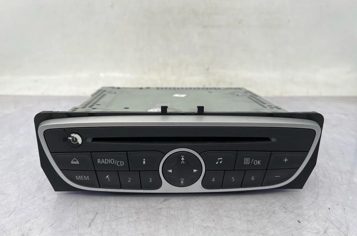 Autoradio RENAULT MEGANE 3 PHASE 1 occasion