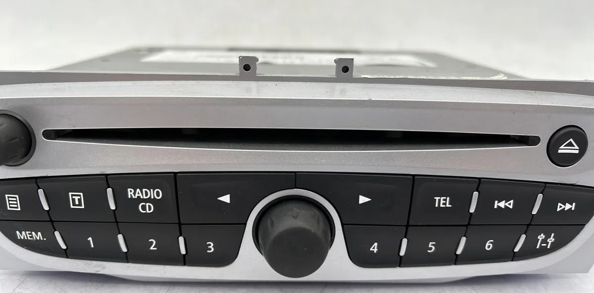 Autoradio RENAULT MEGANE 3 PHASE 1 occasion