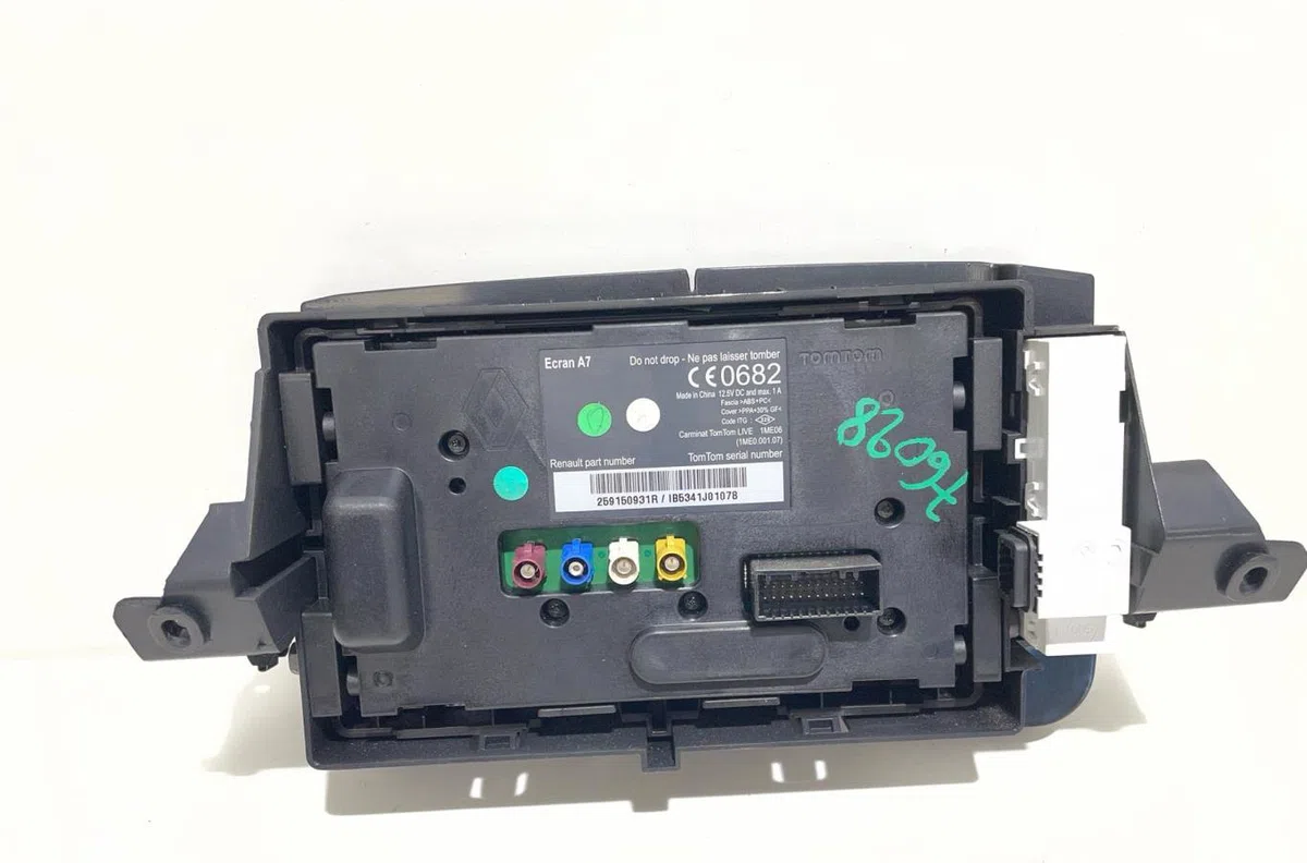 Autoradio Renault MEGANE III 3-5 portes (BZ0-1_, B3_) 1.5 dci (bz09, bz0d, bz1w, bz29, bz14) (2009) 5 portes occasion