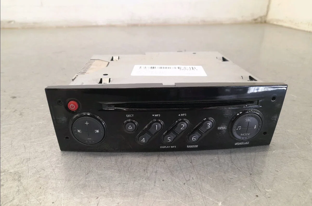 Autoradio Renault MODUS - GRAND MODUS (F-JP0_) 1.5 dci (fp0f, jp0f) (2004) 5 portes occasion