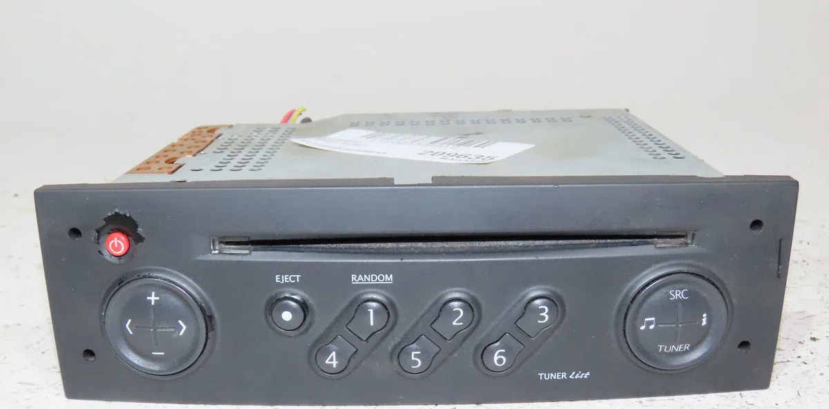Autoradio Renault SCÉNIC II (JM0-1_) 1.5 dci (jm1e, jm16) (2005-2008) 5 portes occasion