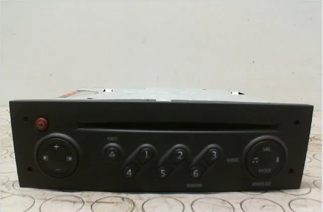 Autoradio Renault SCÉNIC II (JM0-1_) 1.6 16v (jm1r) (2005-2008) occasion