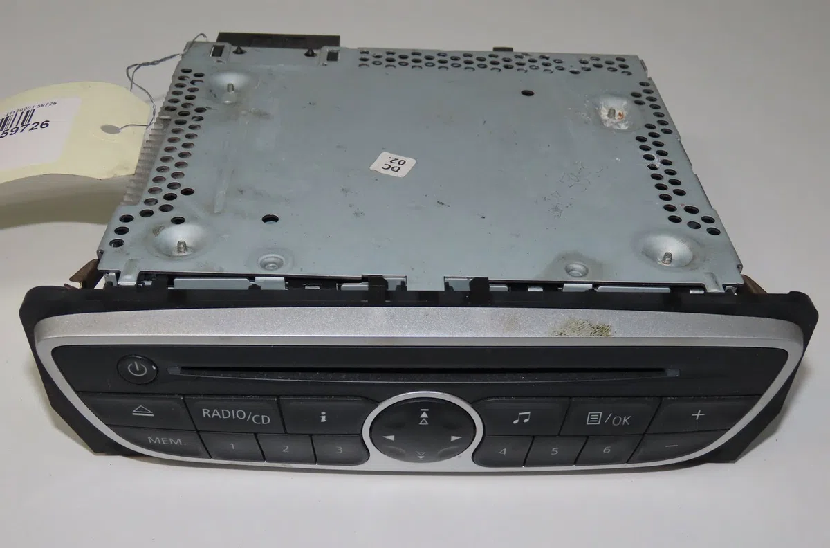Autoradio Renault SCÉNIC III (JZ0-1_) 1.5 dci (2009) 5 portes occasion