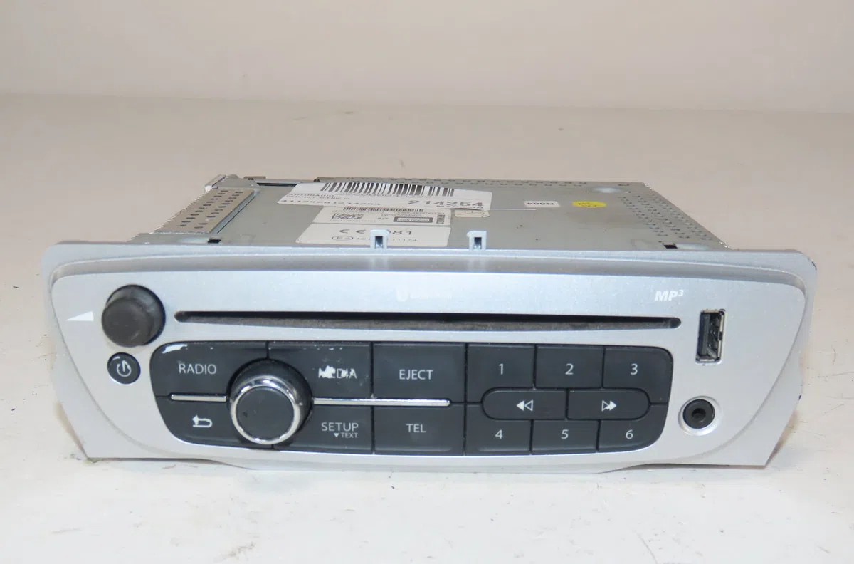 Autoradio Renault SCÉNIC III (JZ0-1_) 1.5 dci (2009) 5 portes occasion