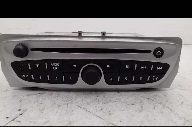 Autoradio Renault SCÉNIC III (JZ0-1_) 1.5 dci (2009) 5 portes occasion