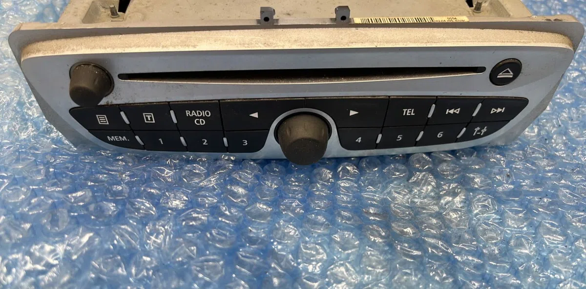 Autoradio Renault SCÉNIC III (JZ0-1_) 1.6 dci (jz00, jz12) (2011) 5 portes occasion