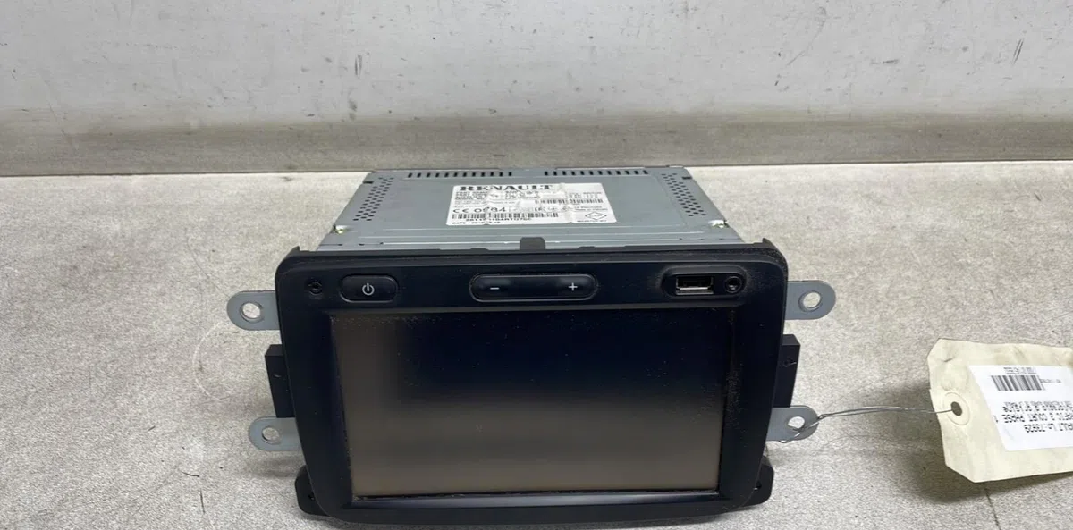 Autoradio Renault TRAFIC III Camionnette (FG_) 1.6 dci 125 (fgmh) (2015) occasion