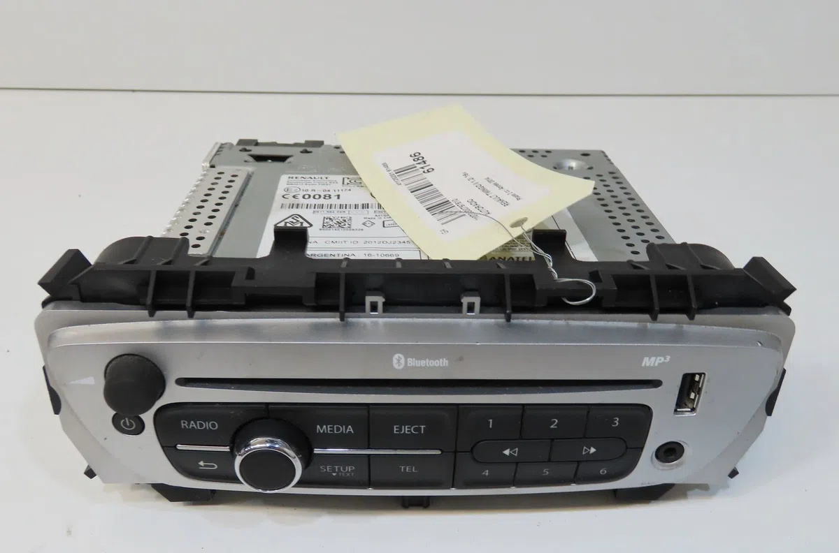 Autoradio Renault TWINGO II (CN0_) 1.2 16v (cn04, cn0a, cn0b) (2007-2014) 3 portes occasion